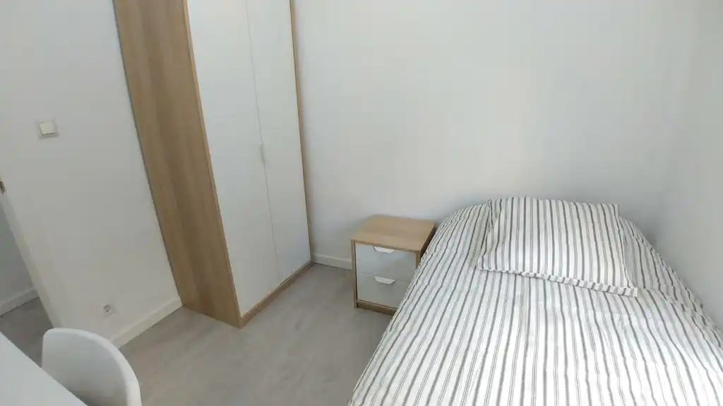 Habitación de Piso de alquiler en Valencia con Aire acondicionado, Parquet y Terraza