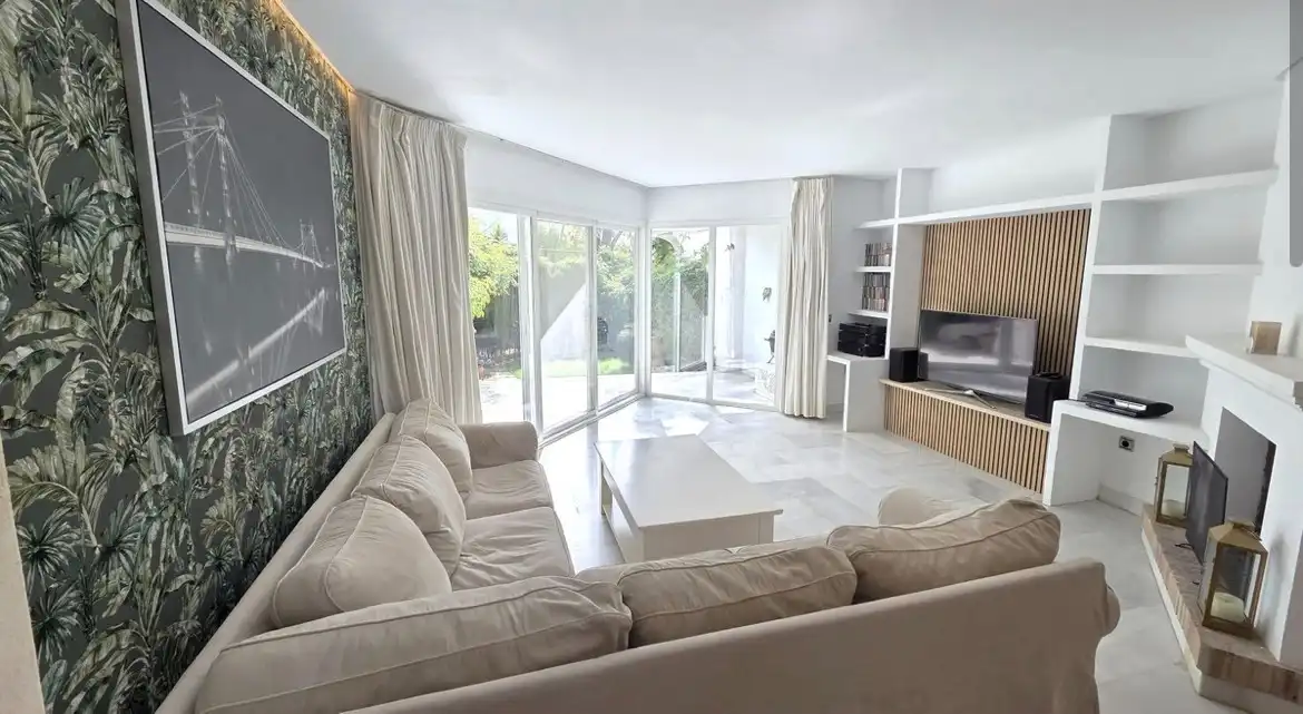 Casa a schiera con piscina in vendita a Milla de Oro, imagen 5