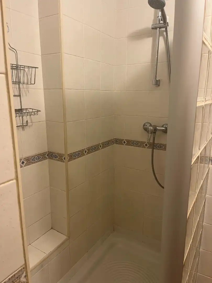 Baño de Piso de alquiler en Málaga con Aire acondicionado y Amueblado