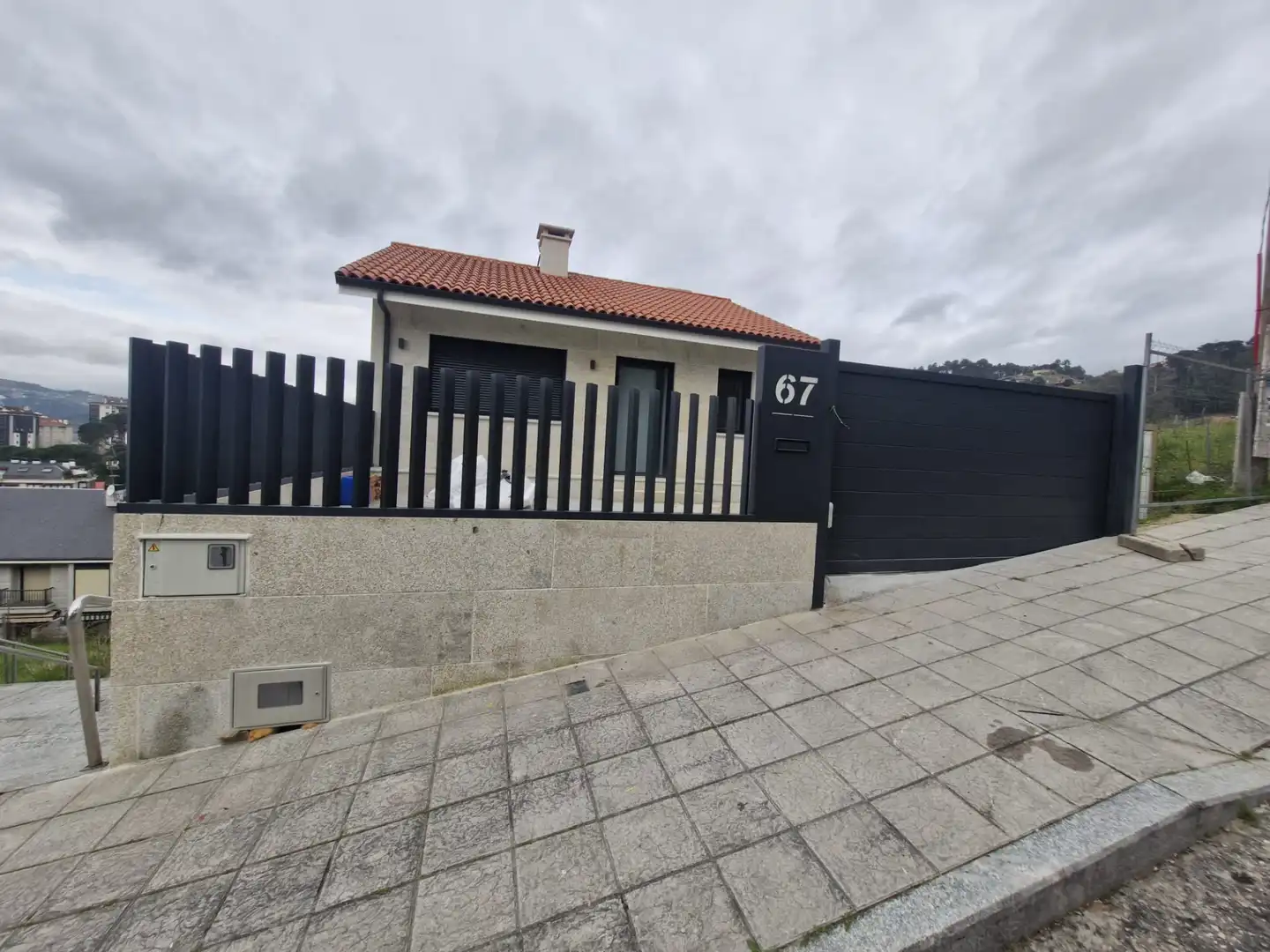Vista exterior de Casa o chalet en venta en Ourense Capital  con Calefacción, Terraza y Balcón
