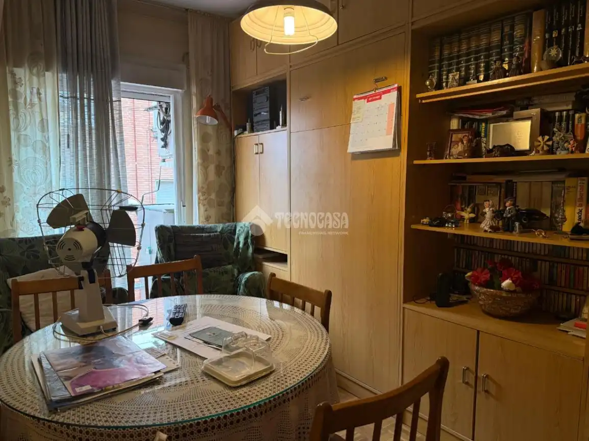 Habitación de Piso en venta en Madrid con Aire acondicionado y Terraza