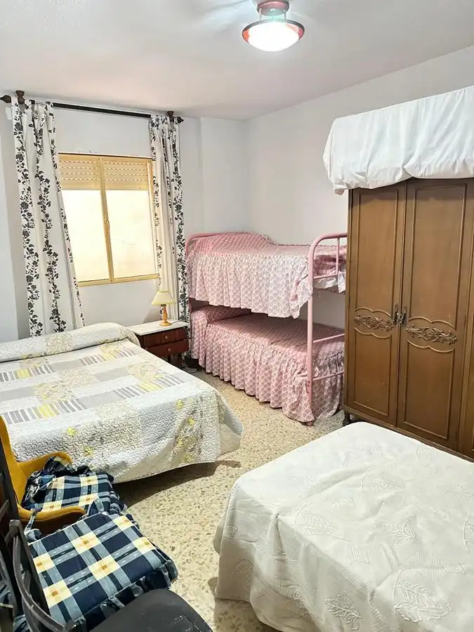 Schlafzimmer von Wohnung zum Verkauf in Almuñécar mit Möbliert, Waschmaschine und Mikrowelle