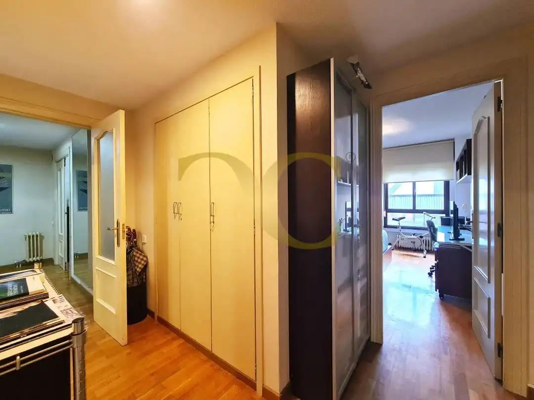 Wohnung zum Verkauf in Gijón  mit Heizung, Terrasse und Abstellraum
