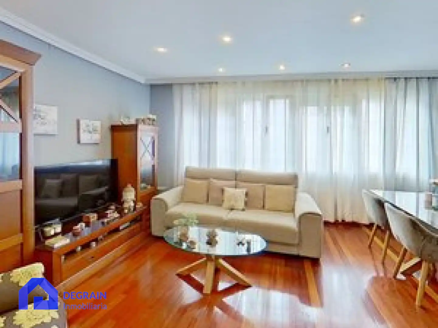 Sala de estar de Piso en venta en Avilés con Calefacción y Trastero