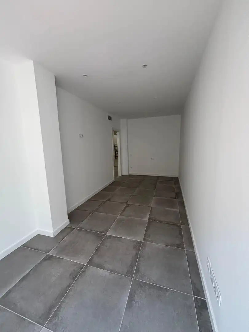 Local en venta en Carrer Primer de Maig, Molí Nou - Ciutat Cooperativa