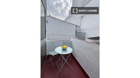 Foto 3 de Estudi per a compartir a Cruz Roja, Sevilla