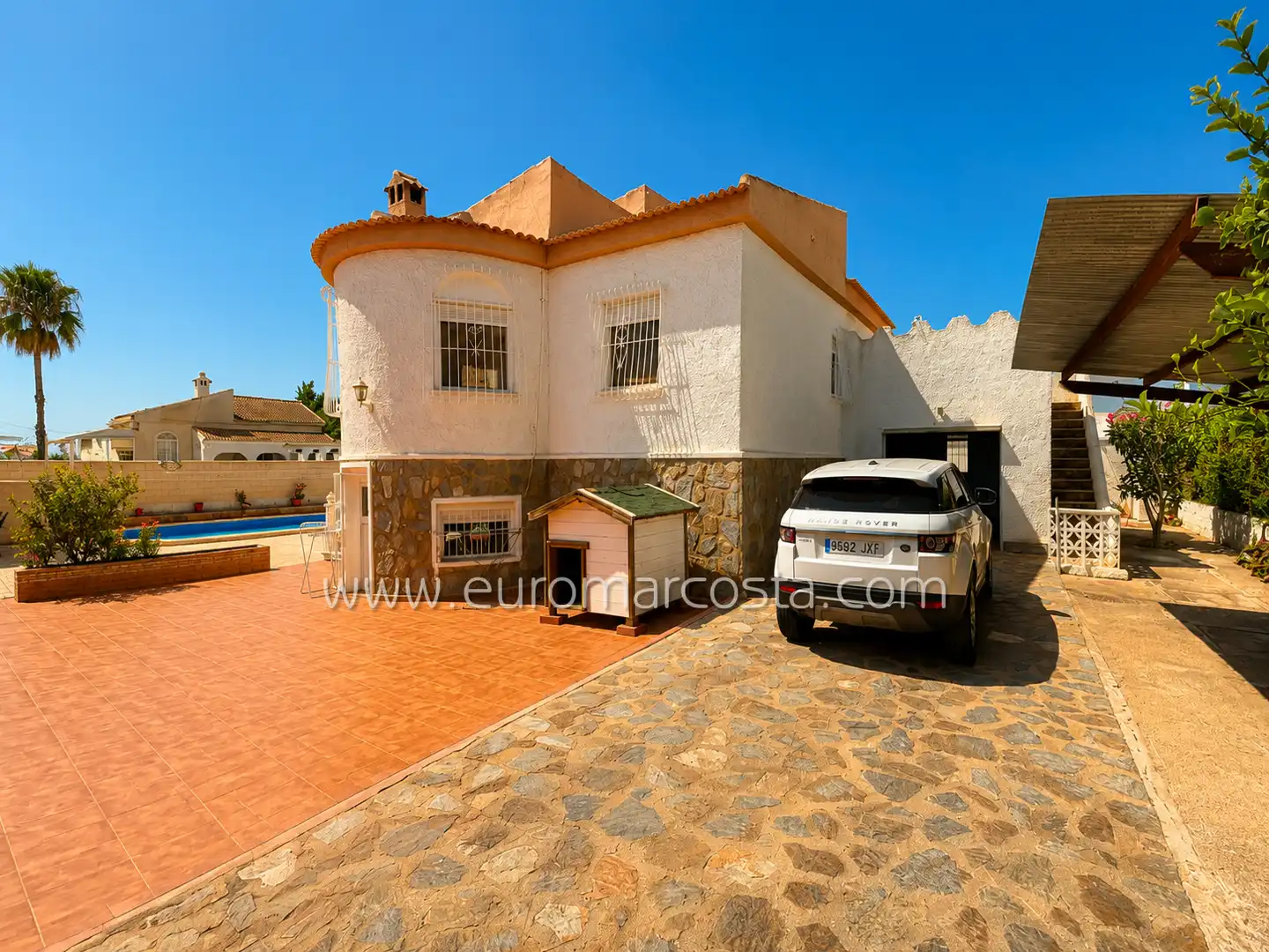 Chalet con piscina en venta en Calle Debussy, imagen 2