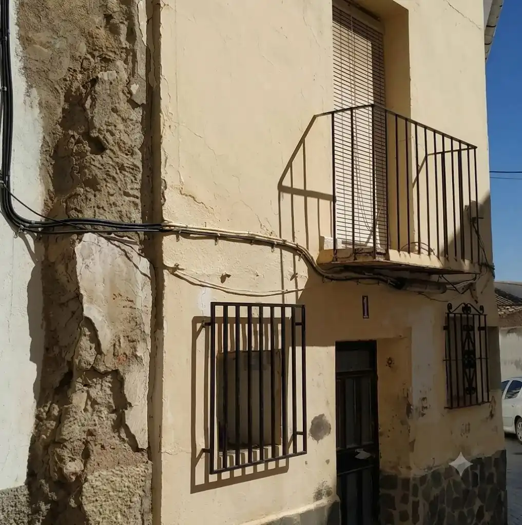 Exterior view of Houses for sale in Baza