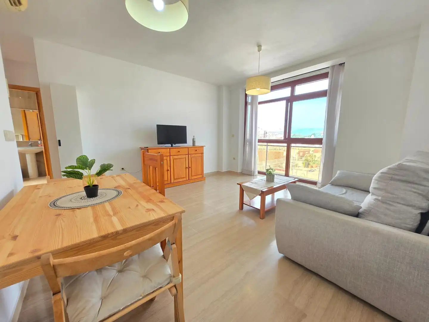 Appartement compact avec terrasse à vendre à Puerto Deportivo, imagen 3