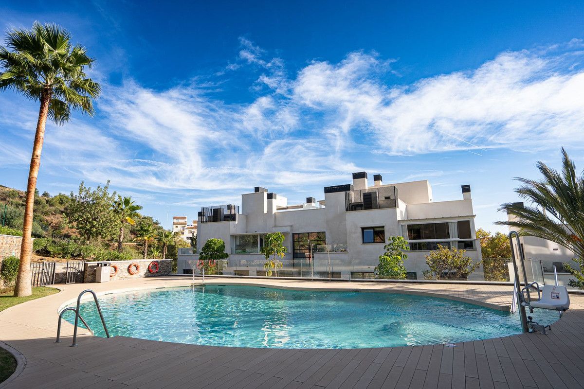 Swimming pool of Flat for sale in Marbella  with Terrace and Swimming Pool