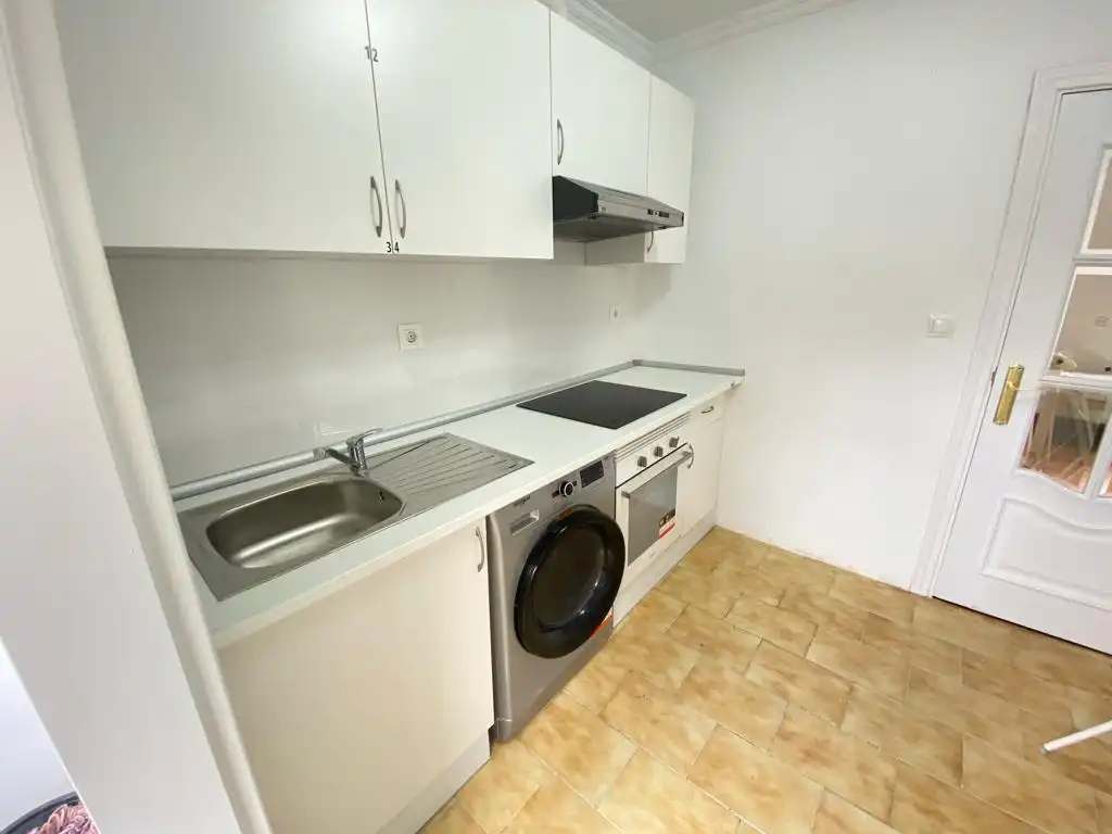 Habitación en Calle Orio, 5, Los Ángeles