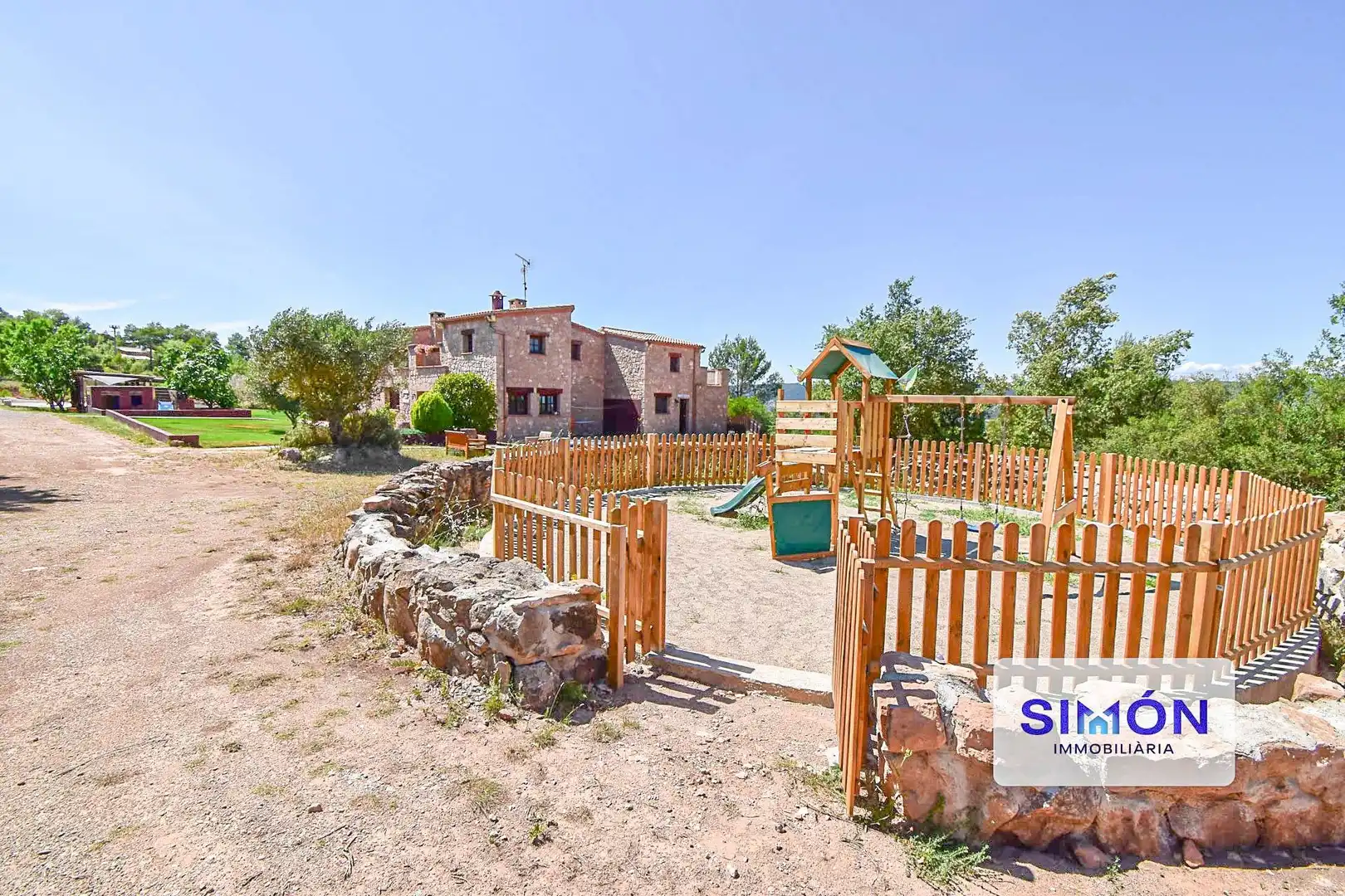 Jardí de Finca rústica en venda en Sant Pere Sallavinera amb Aire condicionat, Calefacció i Terrassa
