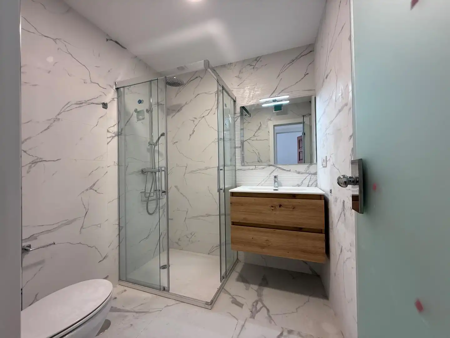 Badezimmer von Wohnung zur Miete in Boiro