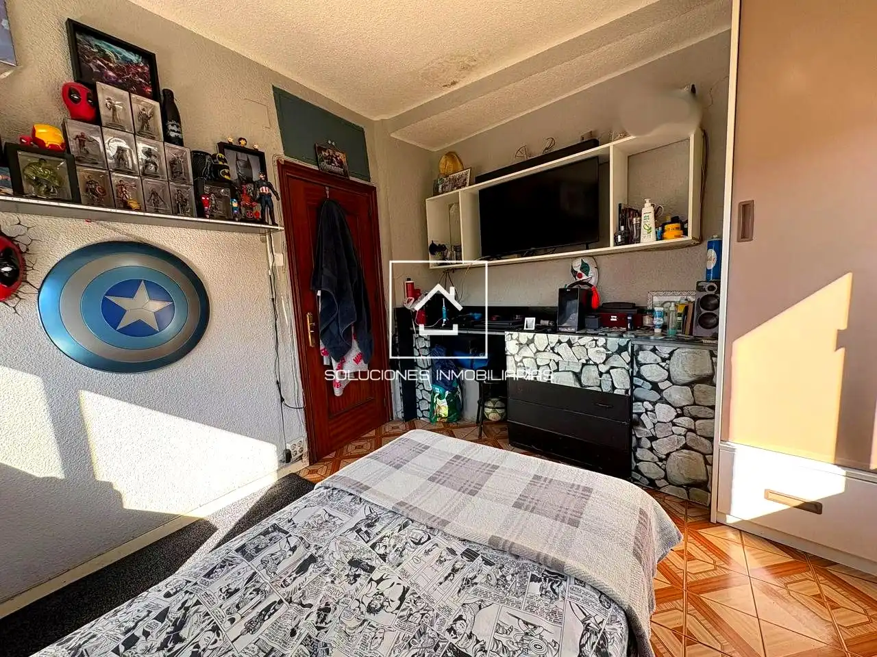 Sala d'estar de Pis en venda en Madrid