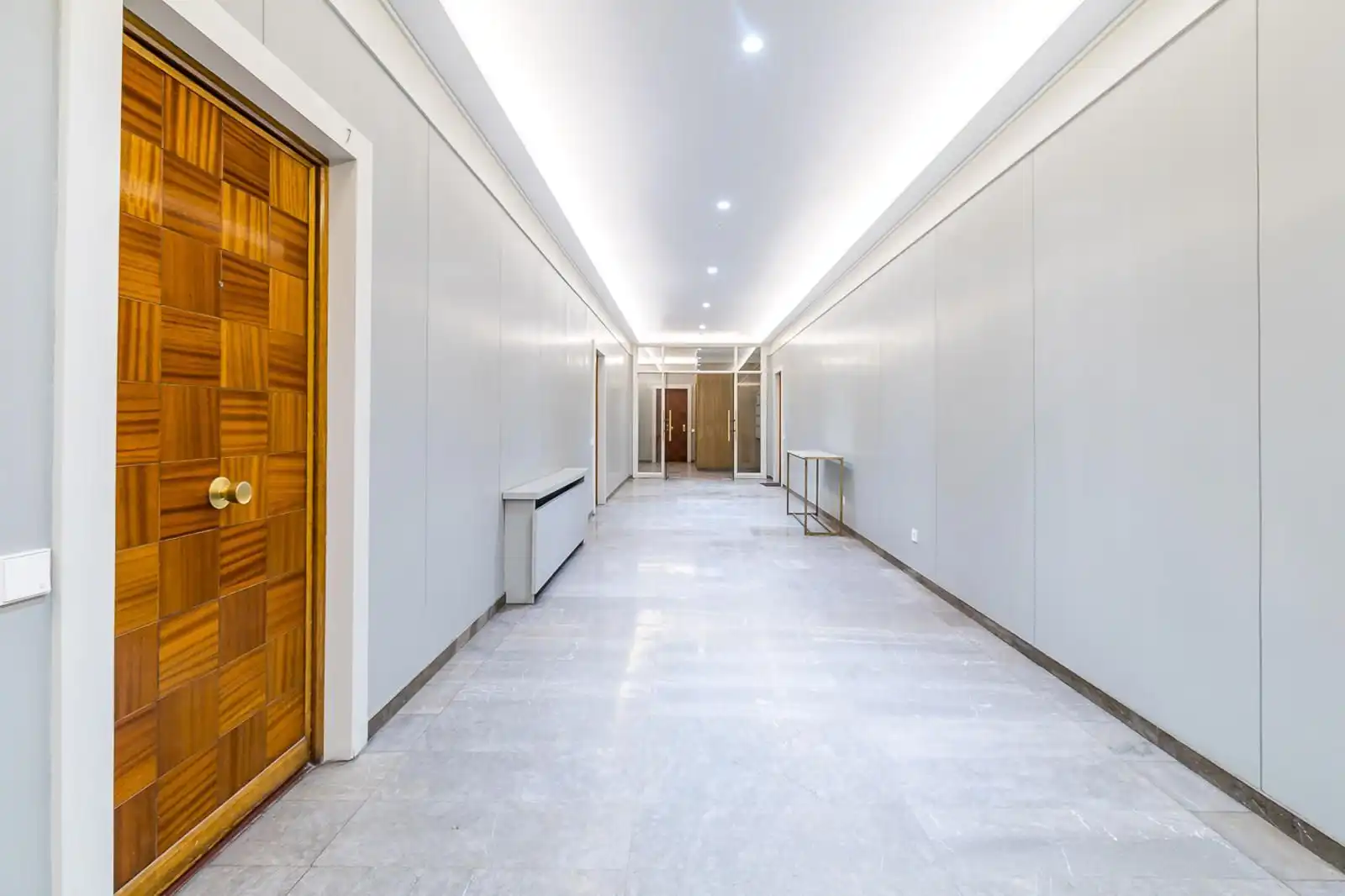Flat for rent in Madrid  with Furnished and Community pool