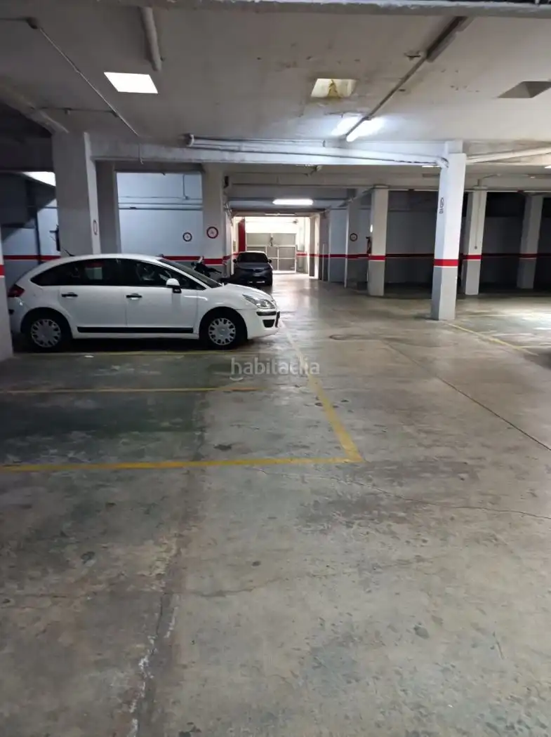 Einzelparkplatz zum Verkauf in Carrer Monturiol 71, imagen 4