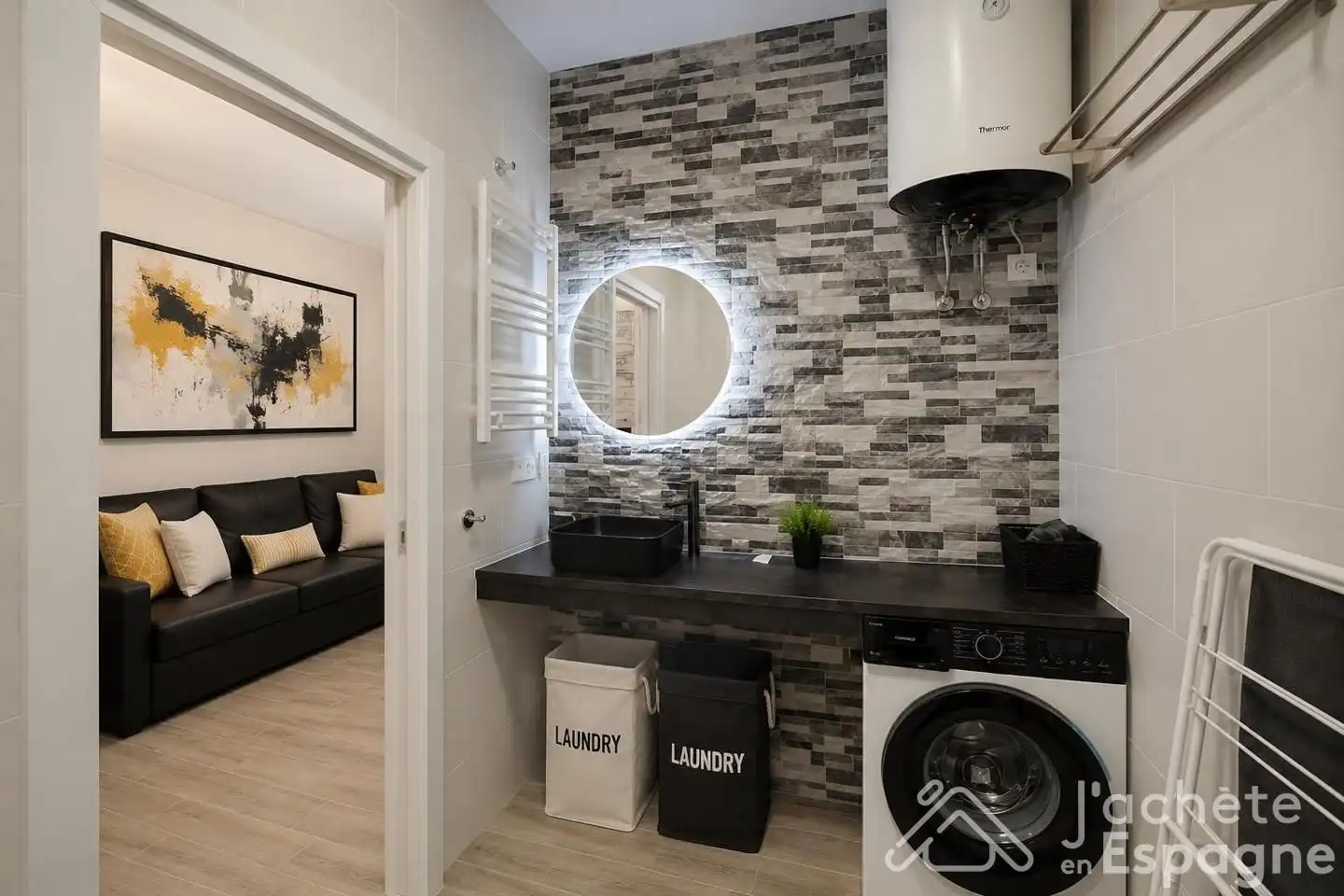 Bathroom of Ground floor for sale in Valencia  with Air Conditioner and Furnished