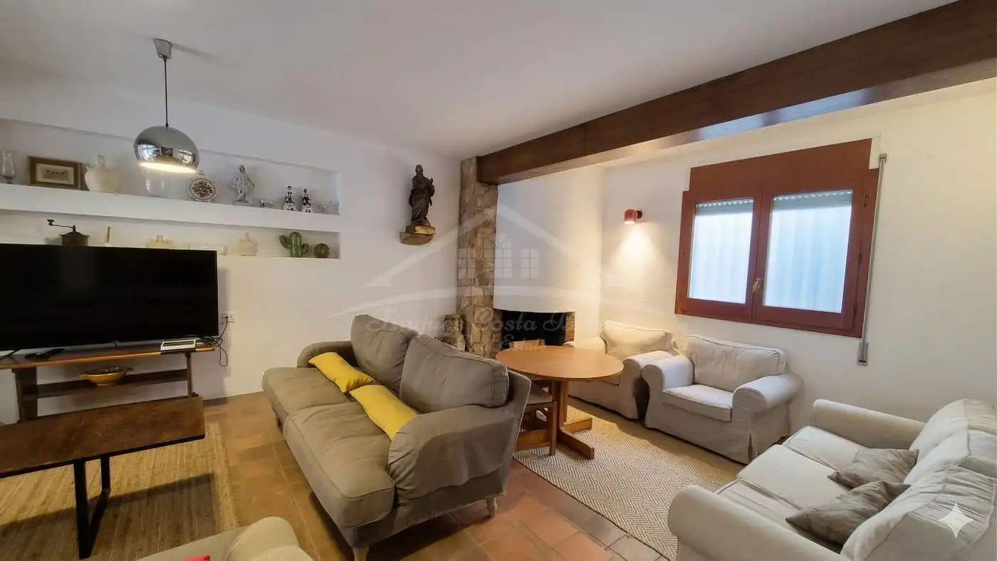 Sala d'estar de Casa o xalet en venda en Palafrugell amb Aire condicionat, Calefacció i Terrassa