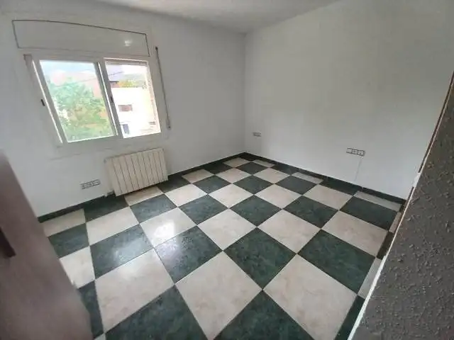 Dormitori de Casa o xalet en venda en Cerdanyola del Vallès amb Calefacció, Terrassa i Balcó