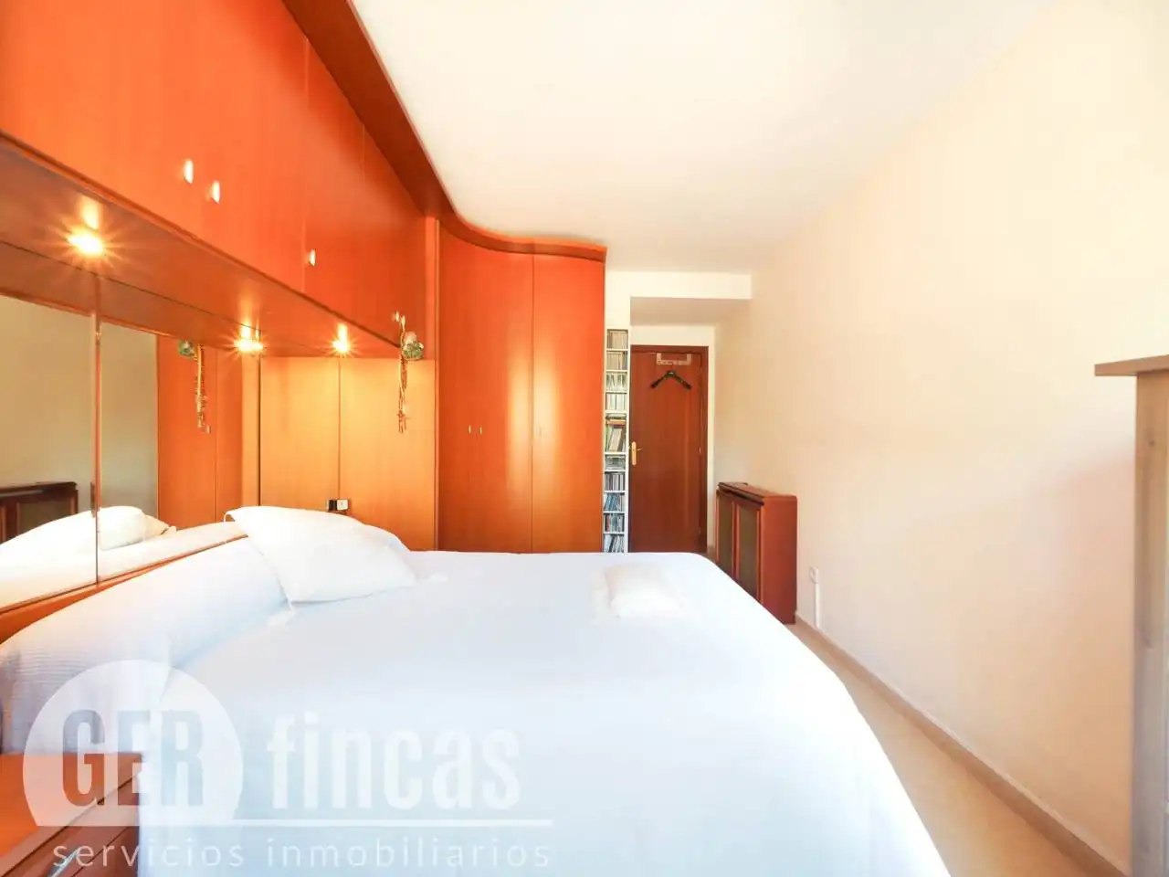 Habitación de Piso en venta en Terrassa con Aire acondicionado, Calefacción y Balcón