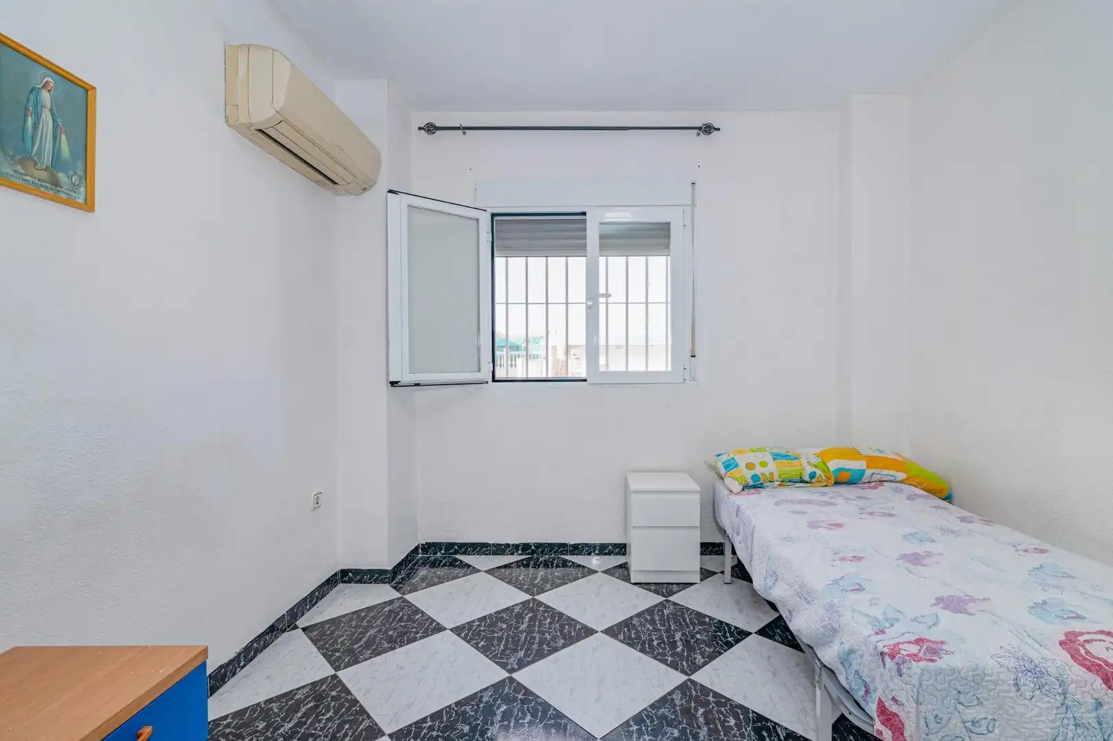 Bedroom of Flat for sale in Atarfe  with Air Conditioner, Heating and Terrace