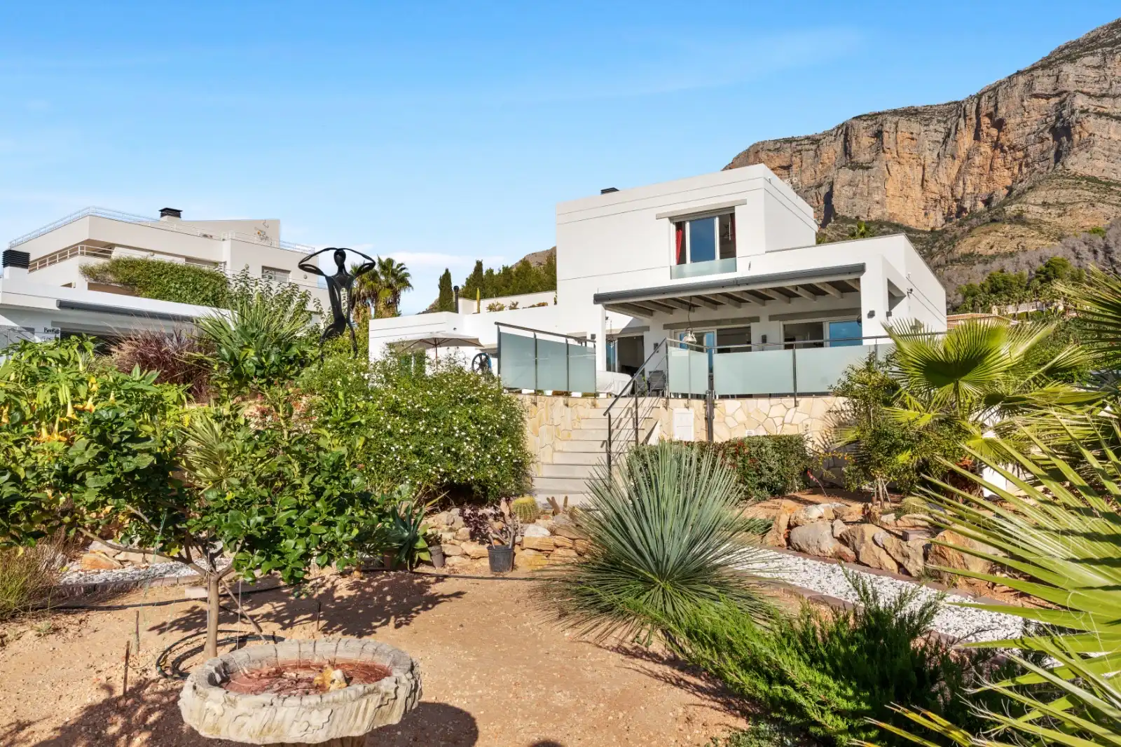 Vista exterior de Casa o xalet en venda en Jávea / Xàbia amb Aire condicionat, Calefacció i Jardí privat