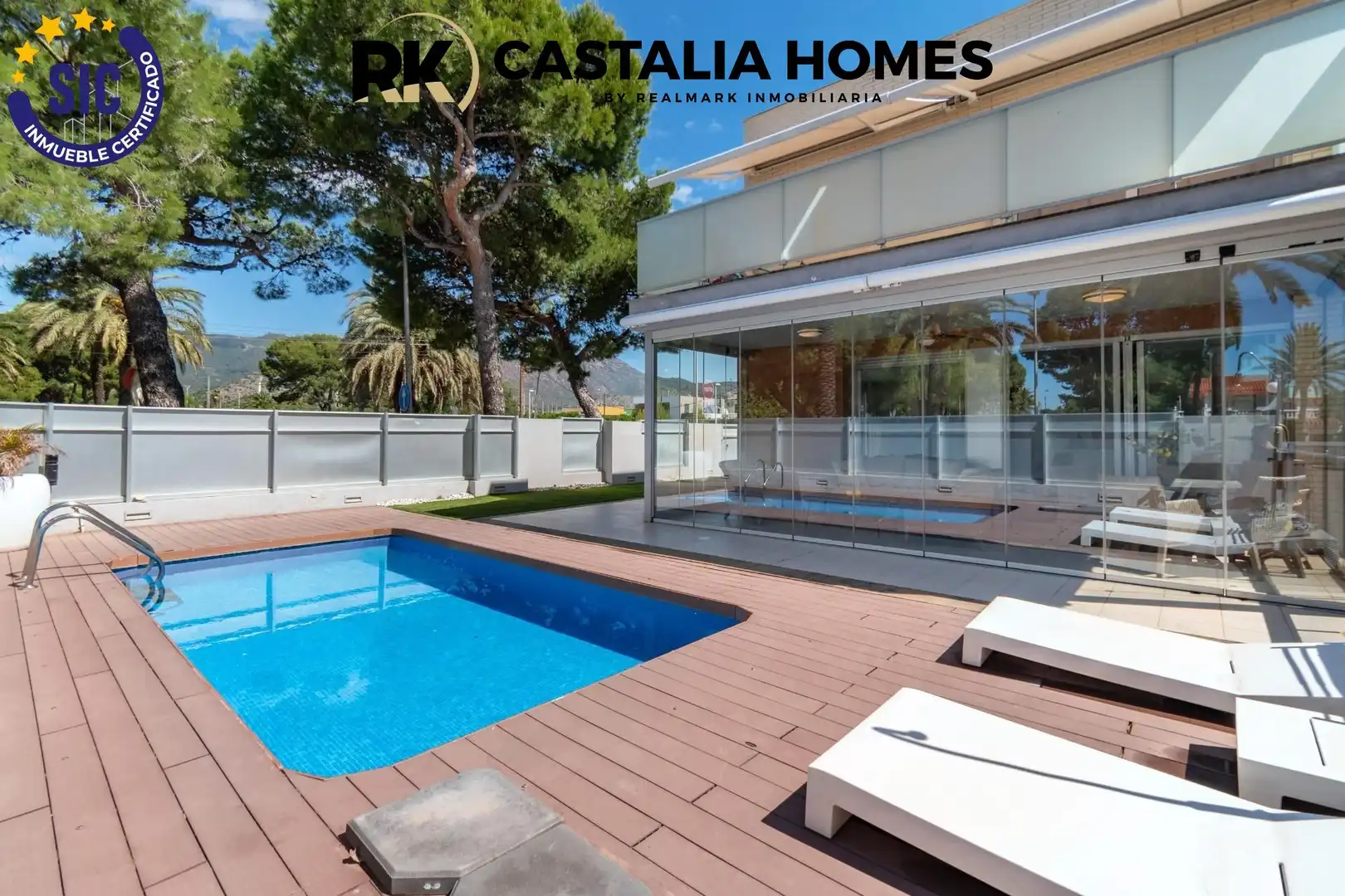 Vista exterior de Casa o xalet en venda en Benicasim / Benicàssim amb Aire condicionat, Calefacció i Jardí privat