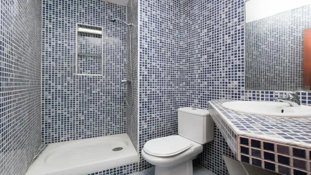 Bathroom of Flat for sale in Castelldefels