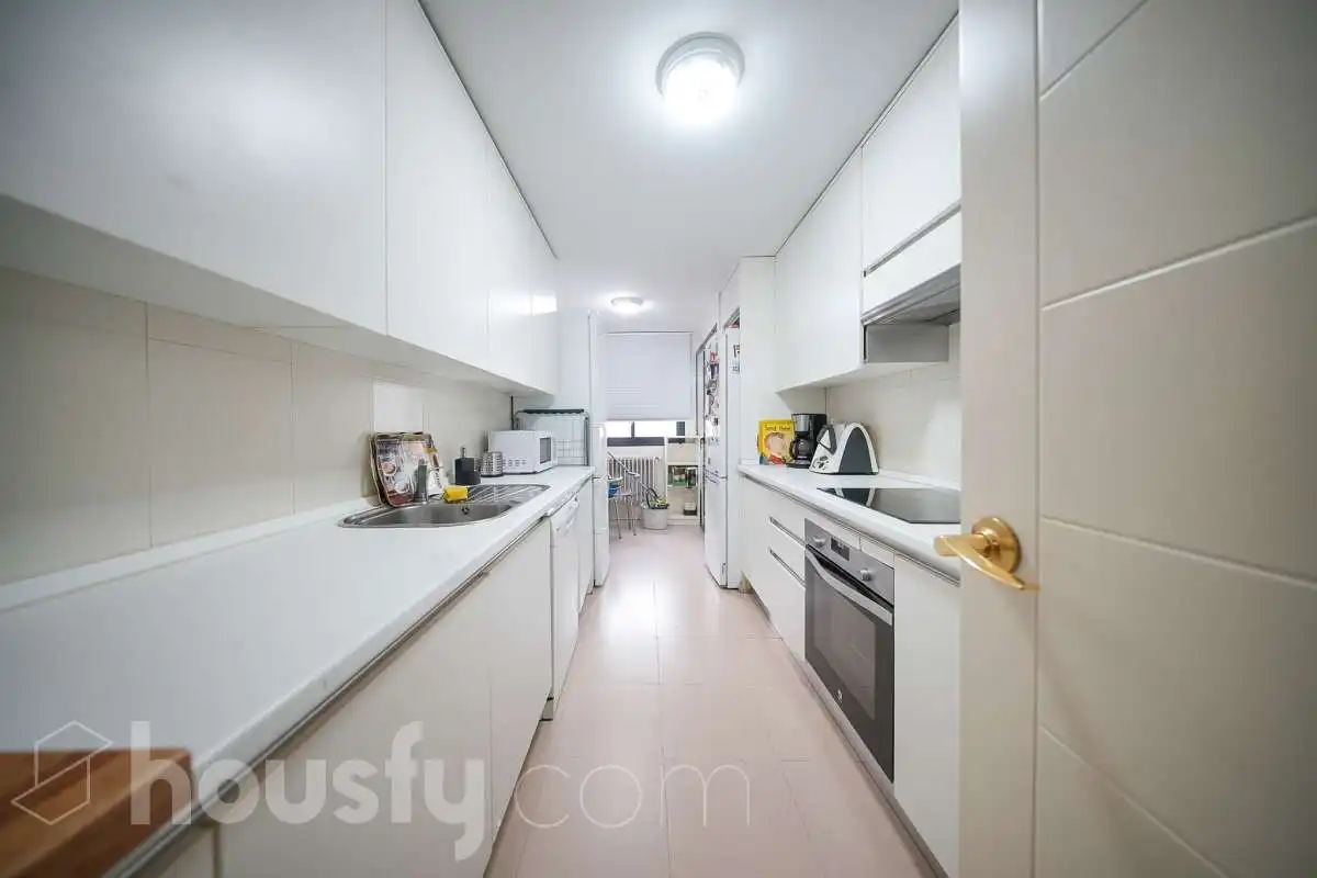 Cocina de Piso en venta en Madrid con Aire acondicionado, Calefacción y Trastero