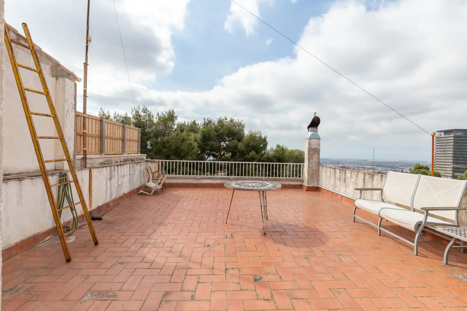 Terraza de Casa adosada en venta en Esplugues de Llobregat con Calefacción, Terraza y Alarma