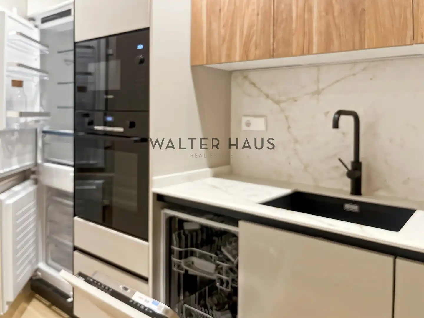 Cocina de Piso de alquiler en Barcelona con Aire acondicionado y Amueblado