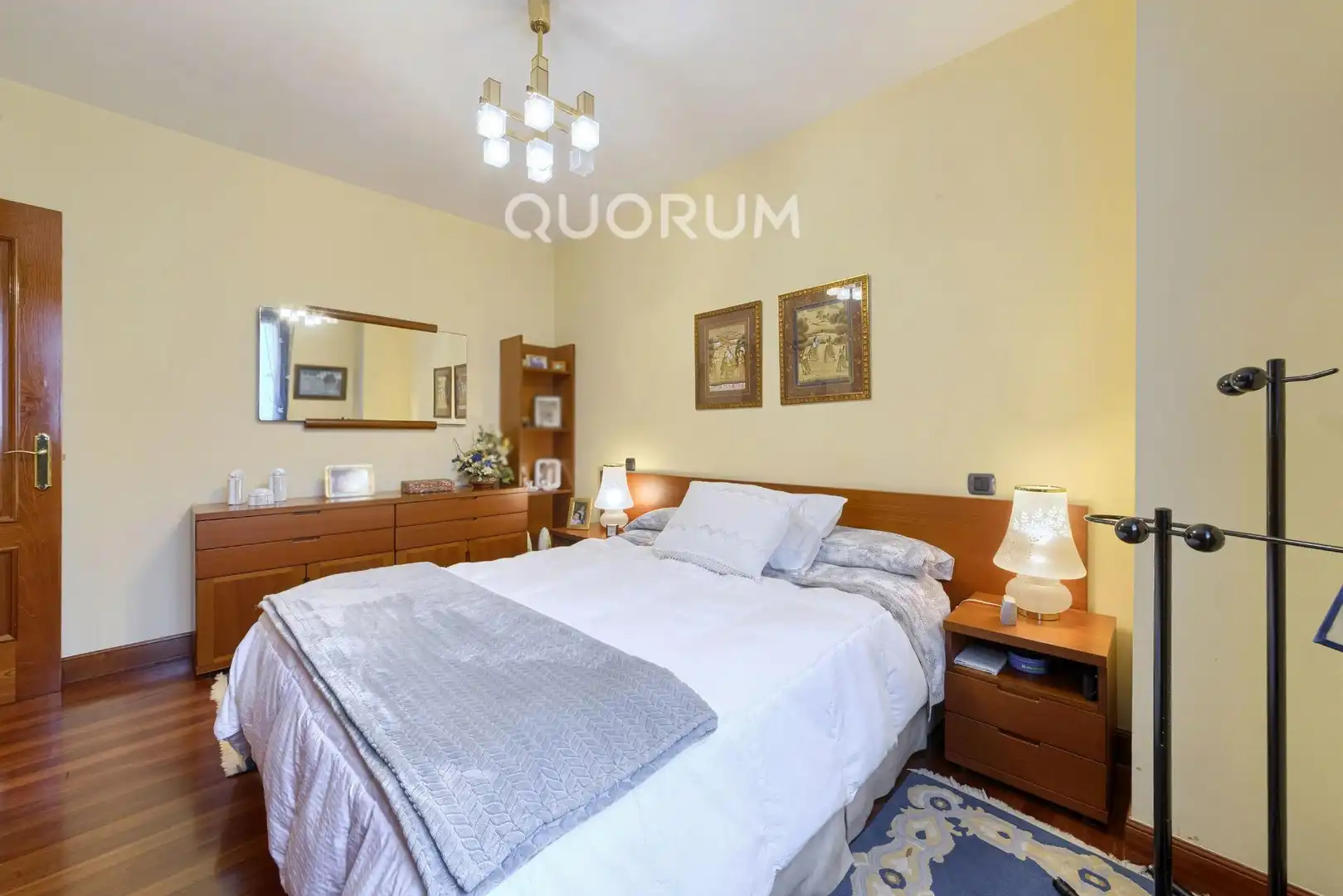 Habitación de Casa adosada en venta en Basauri  con Calefacción, Jardín privado y Terraza