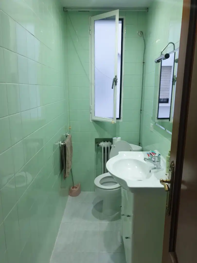 Baño de Piso en venta en  Logroño con Calefacción, Amueblado y Horno