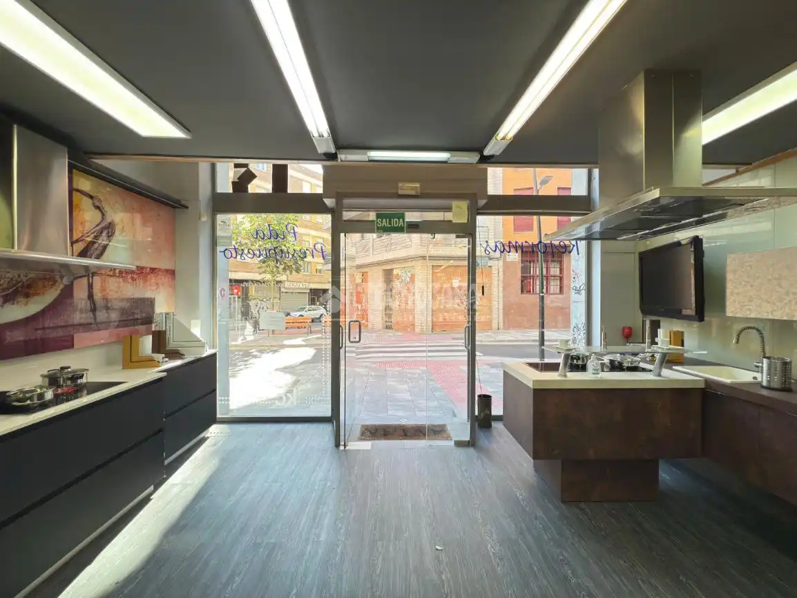Local comercial de lloguer a Calle Sixto Celorrio, imagen 6
