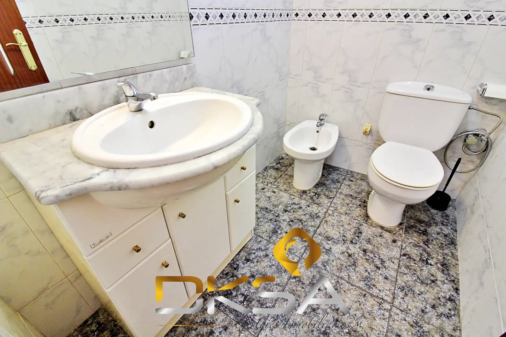 Bany de Casa o xalet en venda en Vila-real amb Terrassa, Traster i Moblat