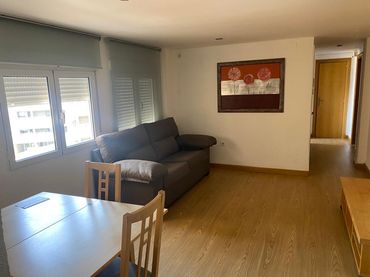 Apartamento con ascensor en alquiler en Oliver-Valdefierro