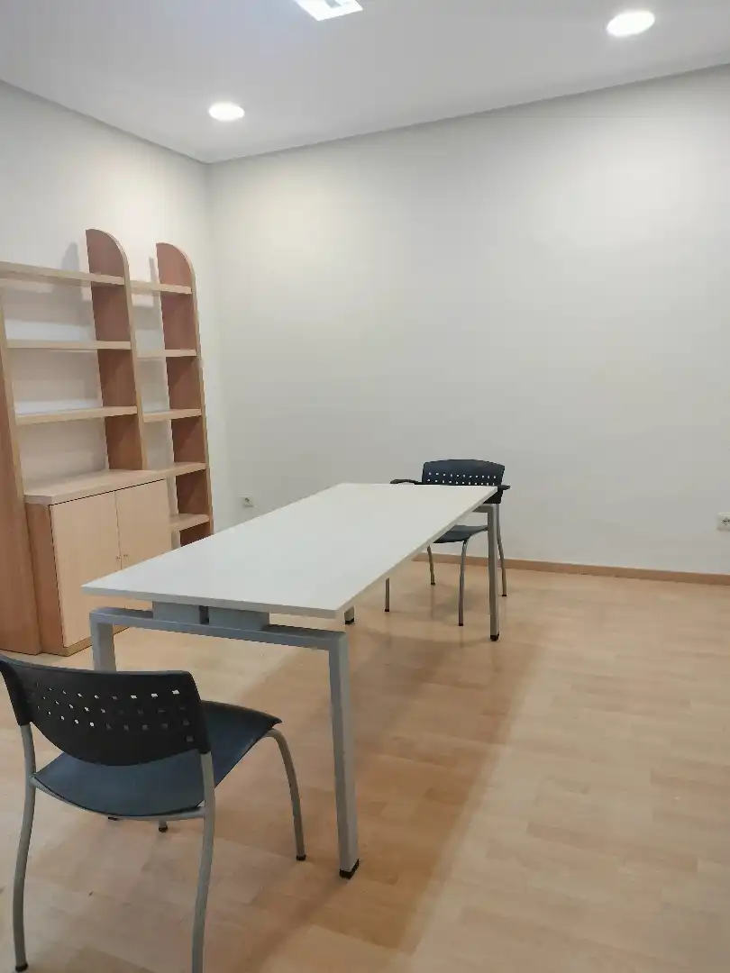 Oficina de lloguer a Carrer de Pérez Pujol, Sant Francesc