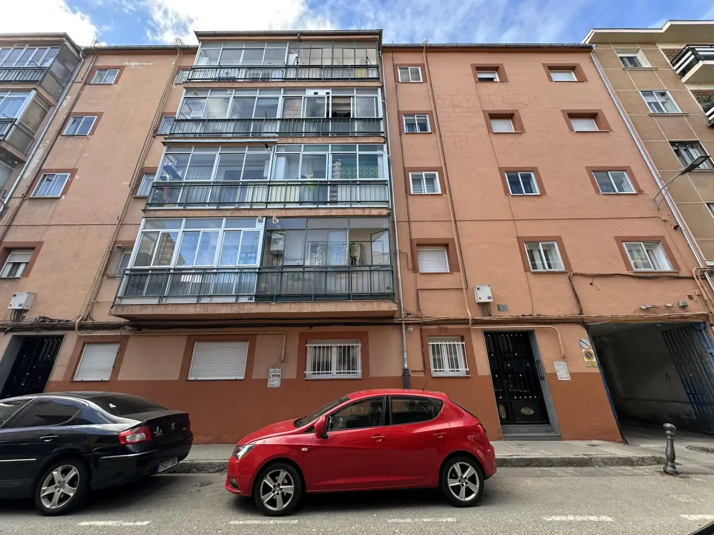Vista exterior de Pis en venda en Ávila amb Calefacció i Parquet