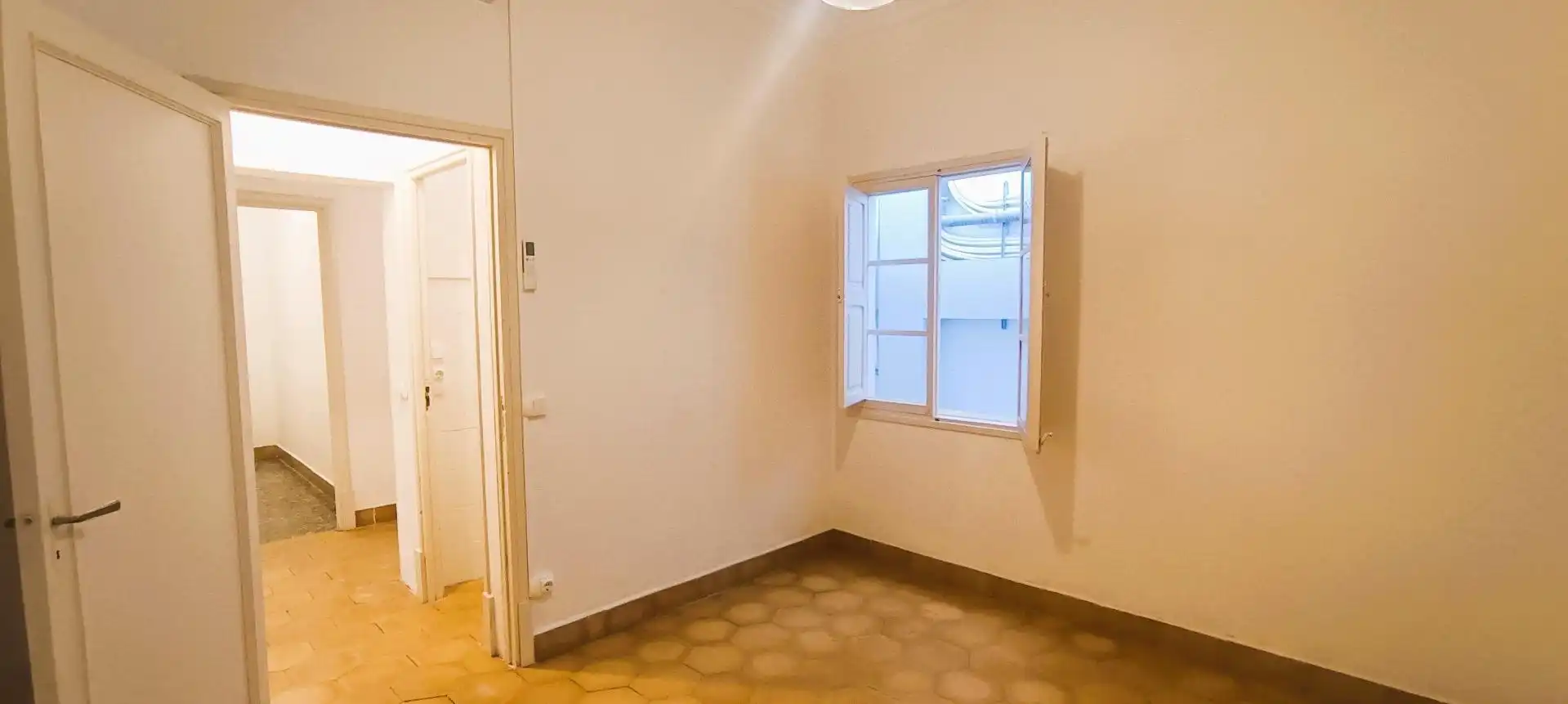 Bedroom of Flat for rent in  Palma de Mallorca  with Air Conditioner and Balcony