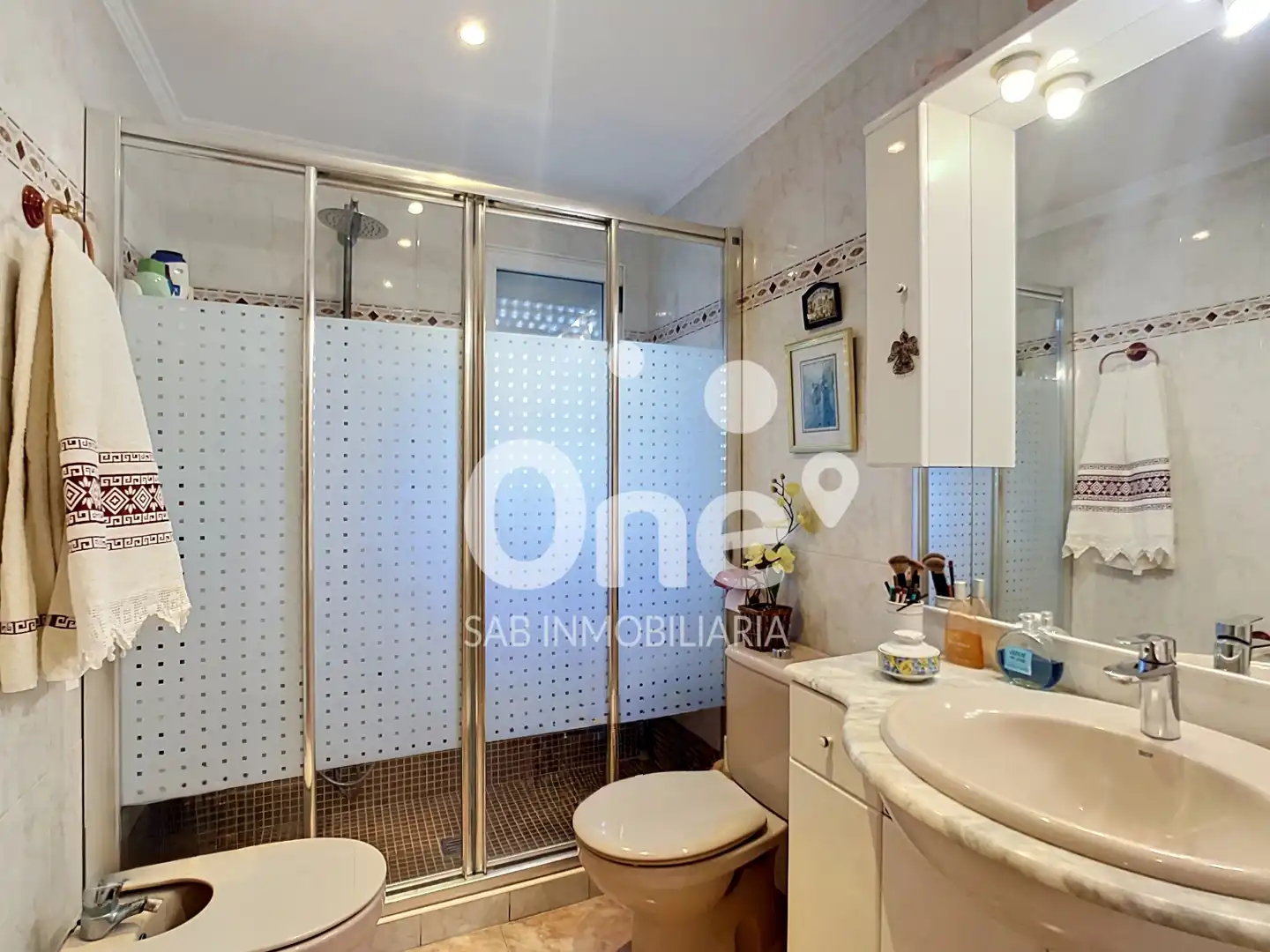 Baño de Casa o chalet en venta en L'Eliana con Aire acondicionado, Calefacción y Jardín privado