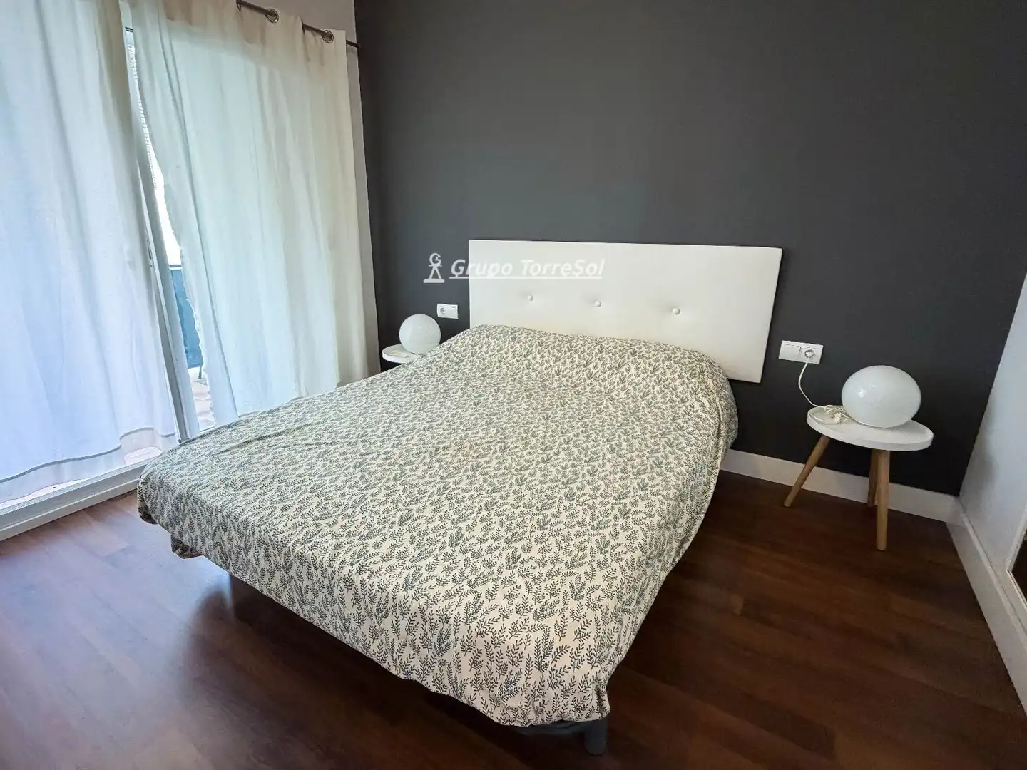 Bedroom of Flat for sale in El Vendrell  with Terrace, Swimming Pool and Furnished
