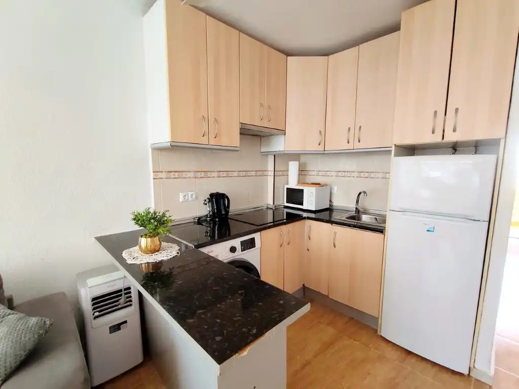 Cuina de Apartament en venda en Torrevieja amb Rentadora
