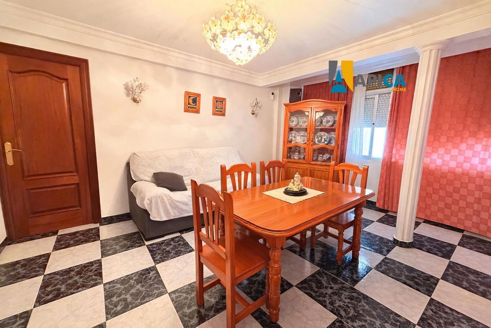 Bedroom of Flat for sale in La Línea de la Concepción  with Furnished