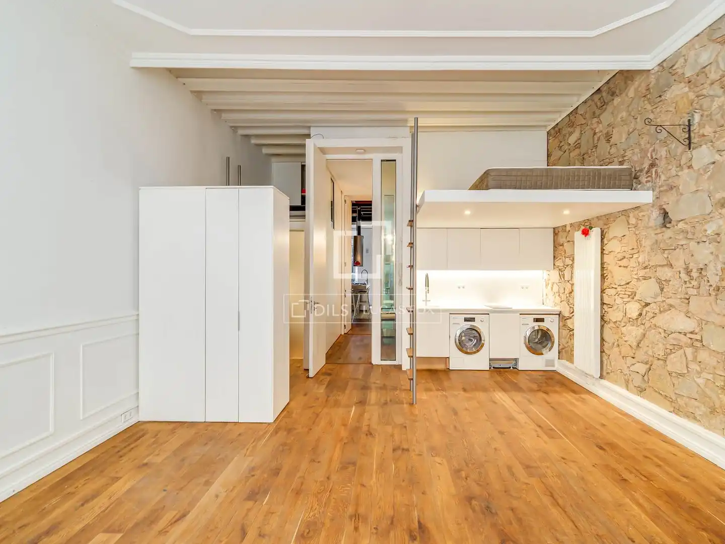 Cocina de Piso en venta en Barcelona con Aire acondicionado, Calefacción y Jardín privado