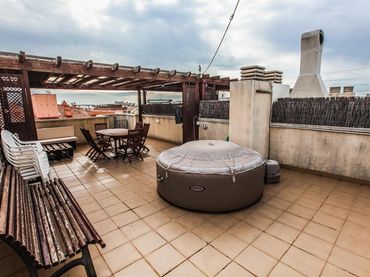 Attique avec balcon à vendre à L'Estany