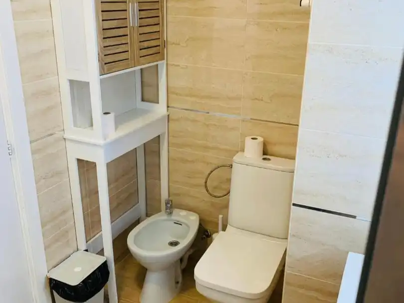 Bathroom of Flat for rent in  Palma de Mallorca  with Parquet flooring, Oven and Microwave