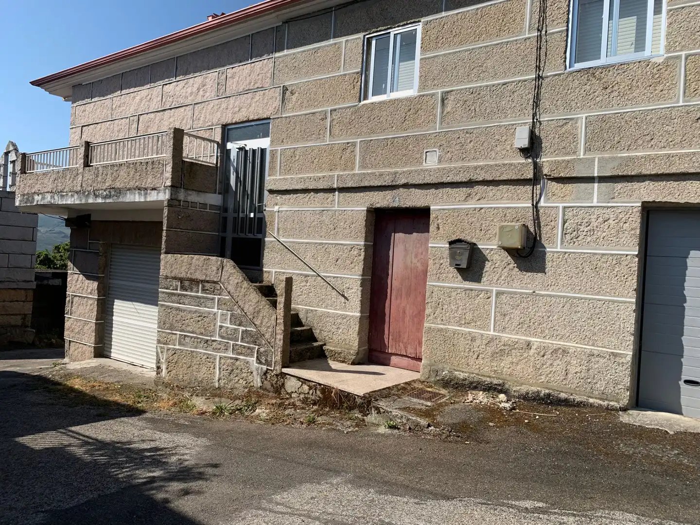 Vista exterior de Finca rústica en venta en Cualedro con Calefacción, Terraza y Amueblado