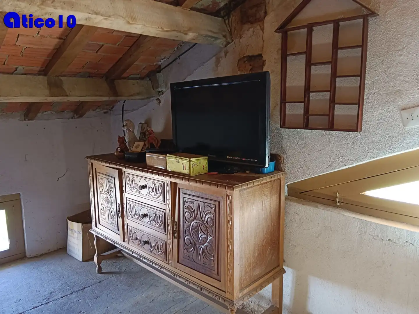 Sala d'estar de Casa o xalet en venda en Candamo amb Calefacció, Traster i Moblat