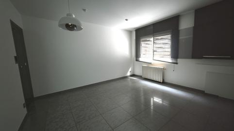 Foto 2 de Pis en venda a Carrer de Milà, Llatí, Santa Coloma de Gramenet