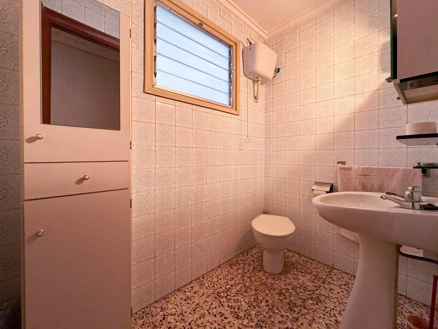 Badezimmer von Wohnung zum Verkauf in Elche / Elx